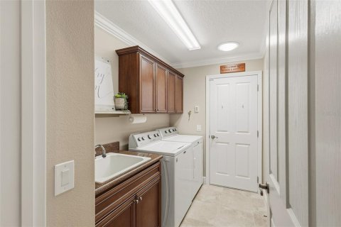 Casa en venta en The Villages, Florida, 3 dormitorios, 195.37 m2 № 2383537 - foto 29
