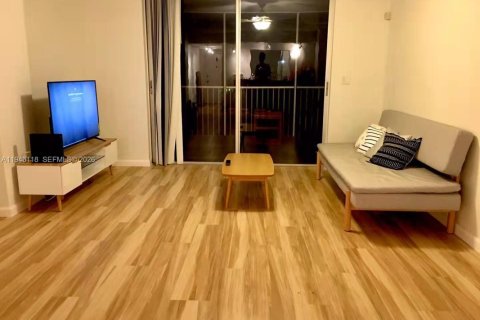 Copropriété à vendre à North Miami Beach, Floride: 2 chambres, 100.61 m2 № 2007126 - photo 7