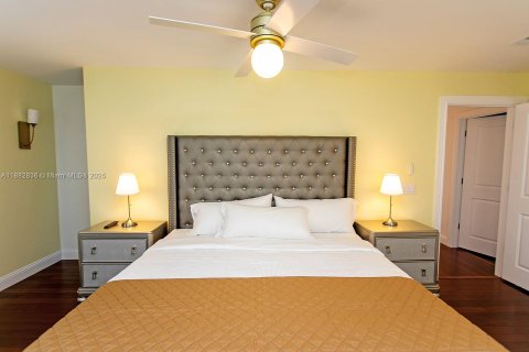 Купить виллу или дом в Холливуд, Флорида 6 спален, 217.02м2, № 1931901 - фото 17