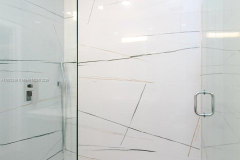 Купить виллу или дом в Холливуд, Флорида 6 спален, 217.02м2, № 1931901 - фото 30