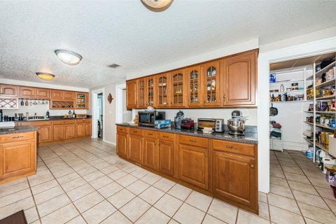 Casa en venta en Saint Petersburg, Florida, 4 dormitorios, 448.53 m2 № 1870133 - foto 16