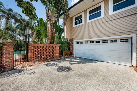 Casa en venta en Saint Petersburg, Florida, 4 dormitorios, 448.53 m2 № 1870133 - foto 6