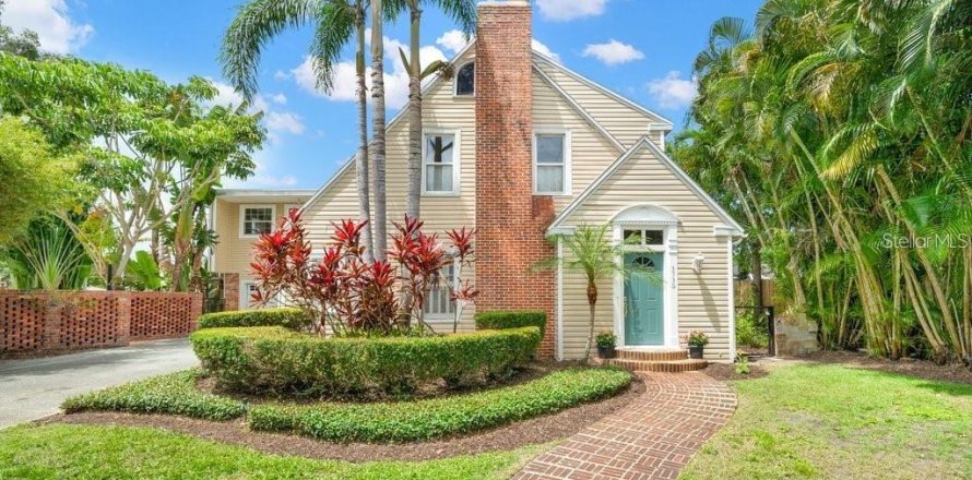 Casa en Saint Petersburg, Florida 4 dormitorios, 448.53 m2 № 1870133
