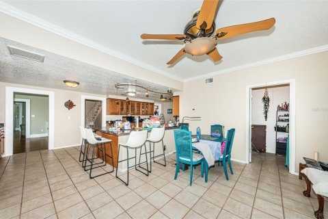 Casa en venta en Saint Petersburg, Florida, 4 dormitorios, 448.53 m2 № 1870133 - foto 20