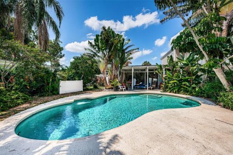 Casa en venta en Saint Petersburg, Florida, 4 dormitorios, 448.53 m2 № 1870133 - foto 7