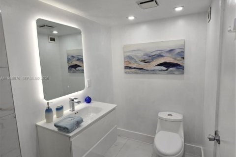 Condominio en venta en Aventura, Florida, 2 dormitorios, 121.05 m2 № 2050697 - foto 14