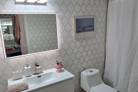 Condominio en venta en Aventura, Florida, 2 dormitorios, 121.05 m2 № 2050697 - foto 10