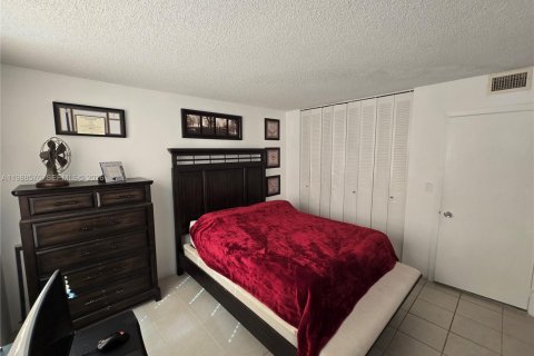 Condominio en venta en Aventura, Florida, 2 dormitorios, 121.05 m2 № 2050697 - foto 12