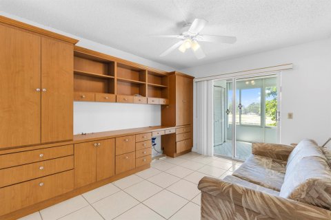 Condo in Deerfield Beach, Florida, 2 bedrooms № 2242813 - photo 17