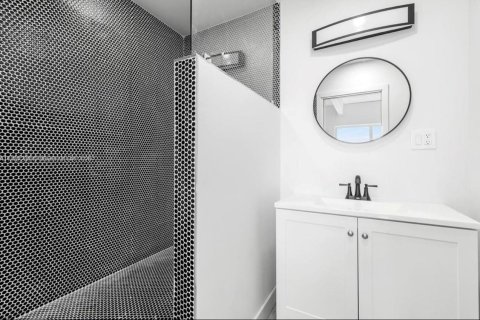Condo in Miami, Florida, 2 bedrooms  № 1929568 - photo 8