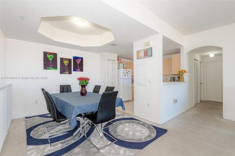 Купить кондоминиум в Дорал, Флорида 3 спальни, 136.01м2, № 1710746 - фото 10