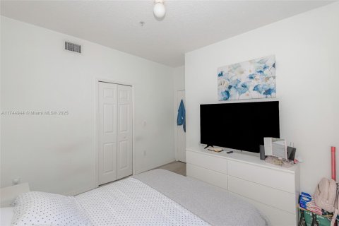 Купить кондоминиум в Дорал, Флорида 3 спальни, 136.01м2, № 1710746 - фото 22