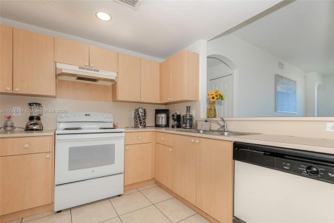 Купить кондоминиум в Дорал, Флорида 3 спальни, 136.01м2, № 1710746 - фото 13