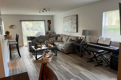 Touwnhouse à louer à Orlando, Floride: 3 chambres, 173.91 m2 № 2424168 - photo 10