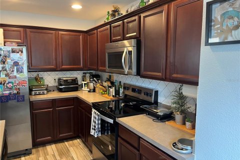 Touwnhouse à louer à Orlando, Floride: 3 chambres, 173.91 m2 № 2424168 - photo 12