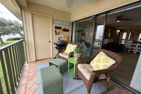 Condo in Saint Petersburg, Florida, 2 bedrooms  № 1907313 - photo 9