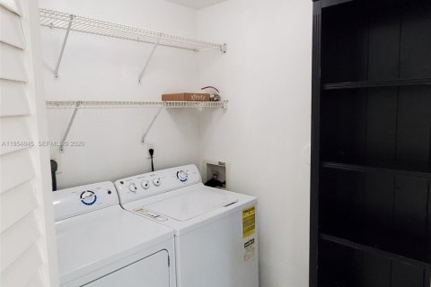 Adosado en alquiler en Weston, Florida, 3 dormitorios, 128.39 m2 № 2009287 - foto 9