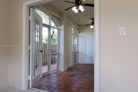 Adosado en alquiler en Weston, Florida, 3 dormitorios, 128.39 m2 № 2009287 - foto 6