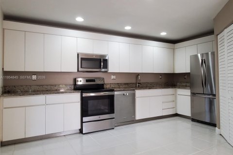 Adosado en alquiler en Weston, Florida, 3 dormitorios, 128.39 m2 № 2009287 - foto 2