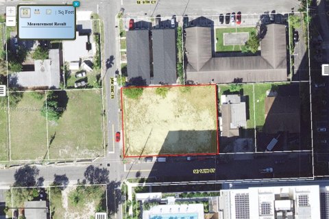 Propiedad comercial en alquiler en Hallandale Beach, Florida № 693222 - foto 1