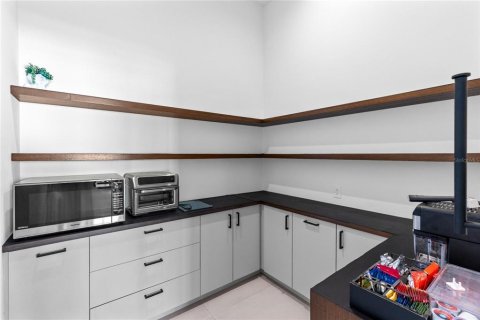 Casa en venta en Orlando, Florida, 6 dormitorios, 655.7 m2 № 2238429 - foto 18