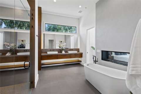 Casa en venta en Orlando, Florida, 6 dormitorios, 655.7 m2 № 2238429 - foto 27