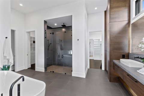 Casa en venta en Orlando, Florida, 6 dormitorios, 655.7 m2 № 2238429 - foto 24