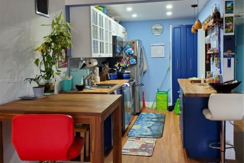 Condominio en venta en Miami Beach, Florida, 2 dormitorios, 82.22 m2 № 2043809 - foto 6