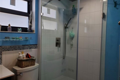 Condominio en venta en Miami Beach, Florida, 2 dormitorios, 82.22 m2 № 2043809 - foto 13