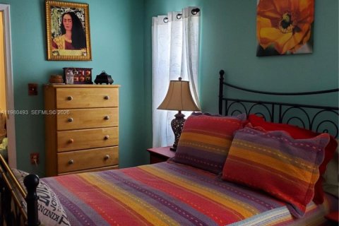 Condominio en venta en Miami Beach, Florida, 2 dormitorios, 82.22 m2 № 2043809 - foto 18