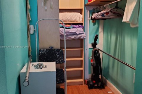 Condominio en venta en Miami Beach, Florida, 2 dormitorios, 82.22 m2 № 2043809 - foto 20