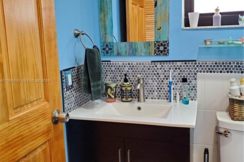 Condominio en venta en Miami Beach, Florida, 2 dormitorios, 82.22 m2 № 2043809 - foto 12