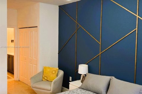 Снять в аренду таунхаус в Хомстед, Флорида 4 спальни, 169.08м2, № 1963324 - фото 22