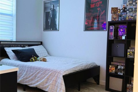 Снять в аренду таунхаус в Хомстед, Флорида 4 спальни, 169.08м2, № 1963324 - фото 27