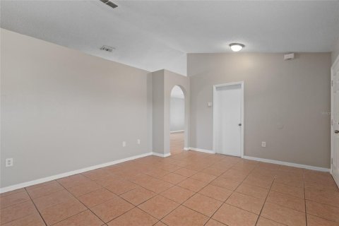 Villa ou maison à vendre à Kissimmee, Floride: 3 chambres, 139.82 m2 № 1591313 - photo 4