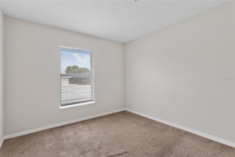 Villa ou maison à vendre à Kissimmee, Floride: 3 chambres, 139.82 m2 № 1591313 - photo 14