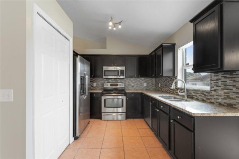 Villa ou maison à vendre à Kissimmee, Floride: 3 chambres, 139.82 m2 № 1591313 - photo 10