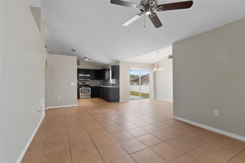 Villa ou maison à vendre à Kissimmee, Floride: 3 chambres, 139.82 m2 № 1591313 - photo 9