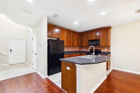 Touwnhouse à louer à Gibsonton, Floride: 3 chambres, 147.53 m2 № 2113497 - photo 10