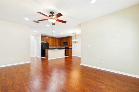 Touwnhouse à louer à Gibsonton, Floride: 3 chambres, 147.53 m2 № 2113497 - photo 6