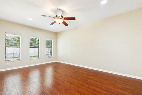 Touwnhouse à louer à Gibsonton, Floride: 3 chambres, 147.53 m2 № 2113497 - photo 5