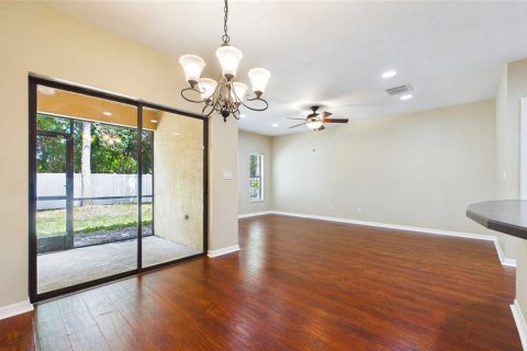 Touwnhouse à louer à Gibsonton, Floride: 3 chambres, 147.53 m2 № 2113497 - photo 7