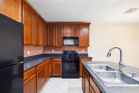 Touwnhouse à louer à Gibsonton, Floride: 3 chambres, 147.53 m2 № 2113497 - photo 11