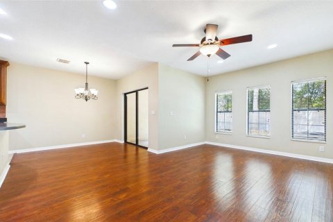 Touwnhouse à louer à Gibsonton, Floride: 3 chambres, 147.53 m2 № 2113497 - photo 3