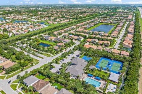 Villa ou maison à louer à Delray Beach, Floride: 3 chambres, 138.42 m2 № 1014346 - photo 1