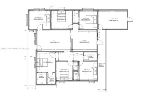 House in Virginia Gardens, Florida 6 bedrooms, 156.08 sq.m. № 1783713 - photo 18