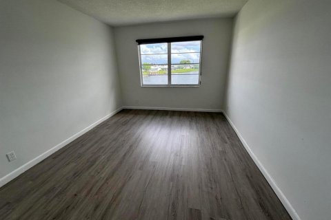 Купить кондоминиум в Бойнтон-Бич, Флорида 5 комнат, 62.71м2, № 2083043 - фото 12