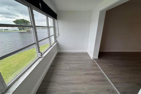 Купить кондоминиум в Бойнтон-Бич, Флорида 5 комнат, 62.71м2, № 2083043 - фото 10