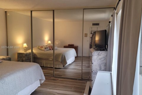 Townhouse in West Palm Beach, Florida 2 bedrooms, 114.83 sq.m. № 2066157 - photo 9