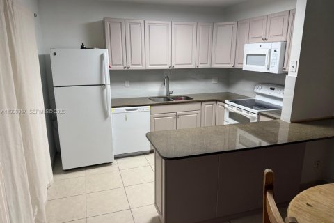 Townhouse in West Palm Beach, Florida 2 bedrooms, 114.83 sq.m. № 2066157 - photo 20